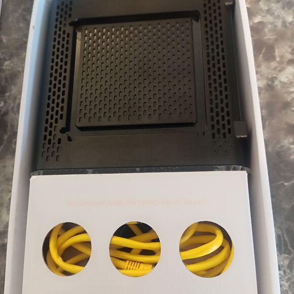 Arris Surfboard Wifi Cable Modem SBG 10 - Picture 4 of 4